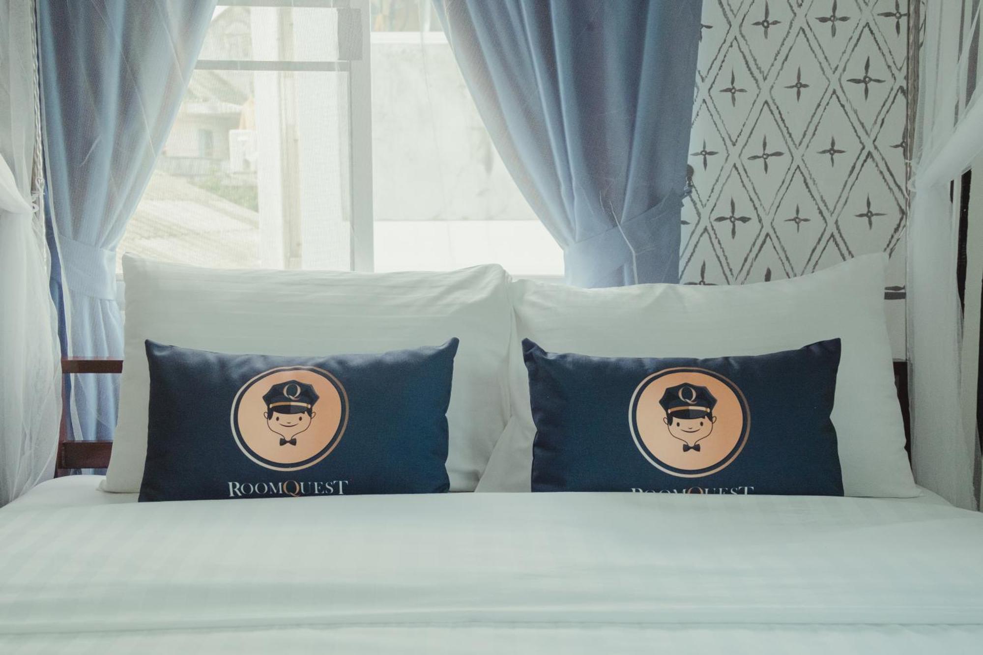 Roomquest Chiang Mai Tha Phae 外观 照片